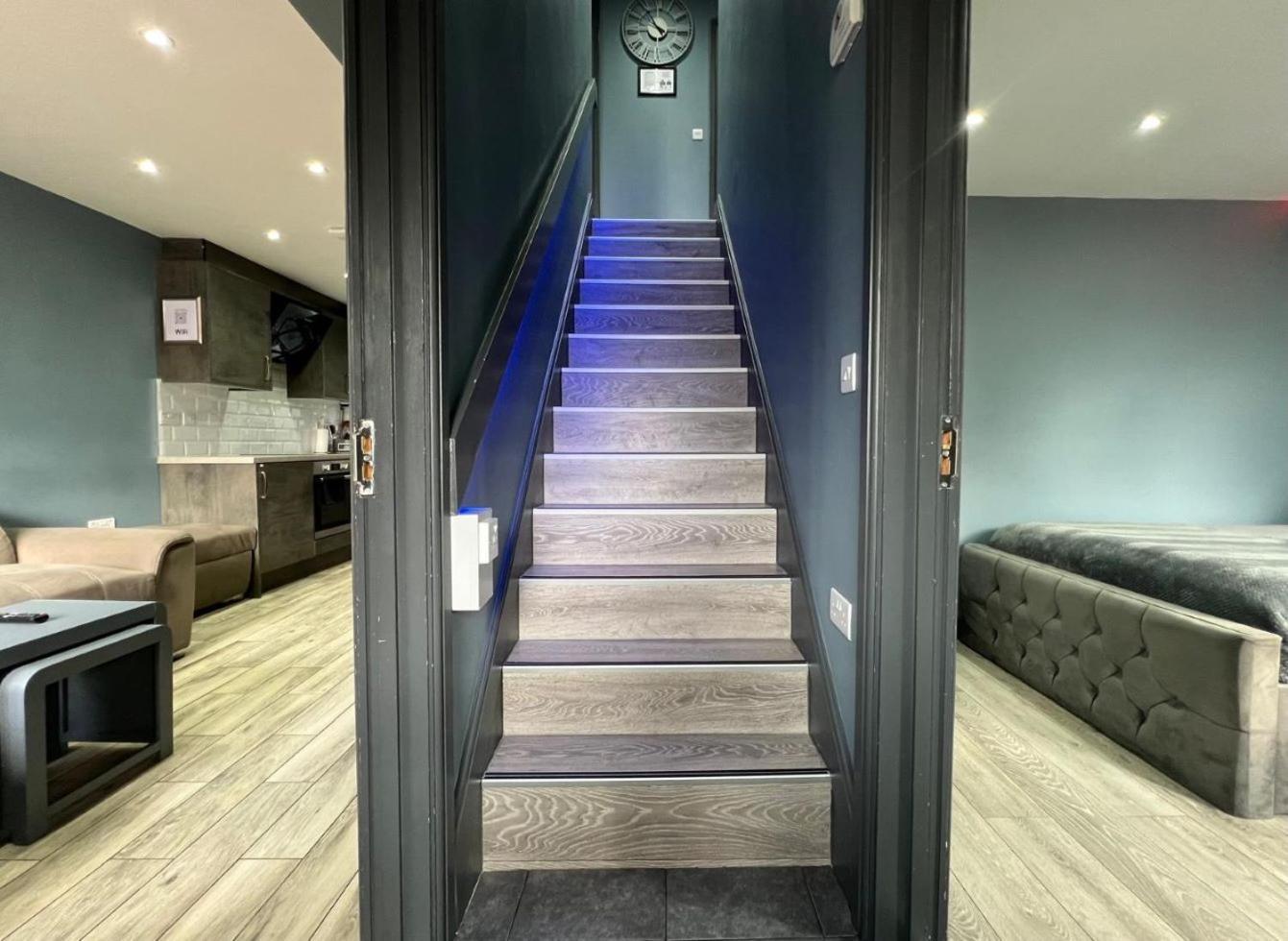 Holiday home Modern -5 Bedroom House- With Free Parking Birmingham